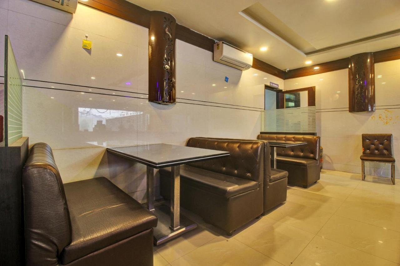 Oyo Townhouse 707 Grand Krishna Hotel Hyderabad Exterior foto