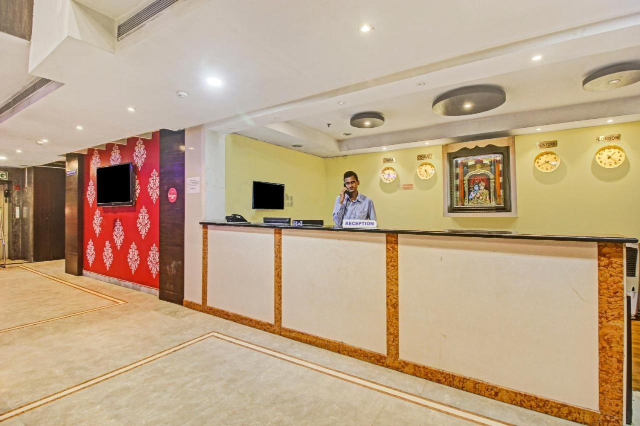 Oyo Townhouse 707 Grand Krishna Hotel Hyderabad Exterior foto